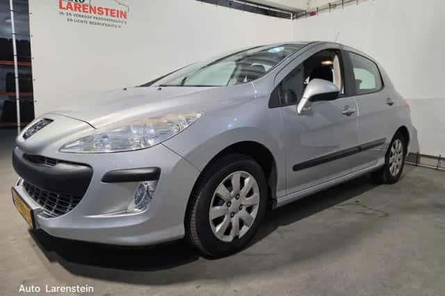 Peugeot 308 (2009) thumbnail 1