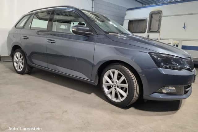 Škoda Fabia (2017) thumbnail 3