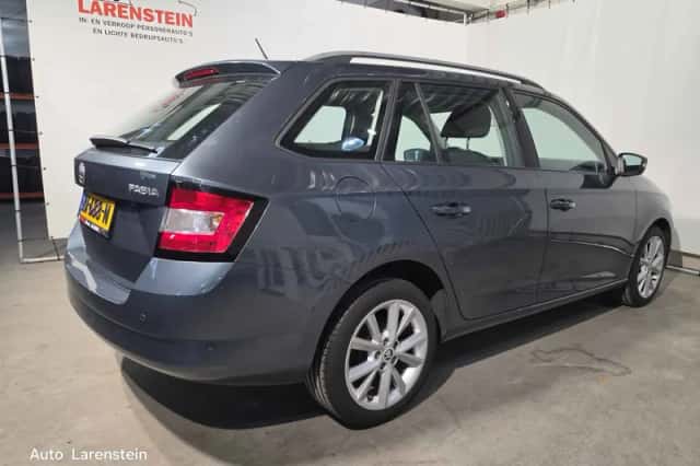 Škoda Fabia (2017) thumbnail 4