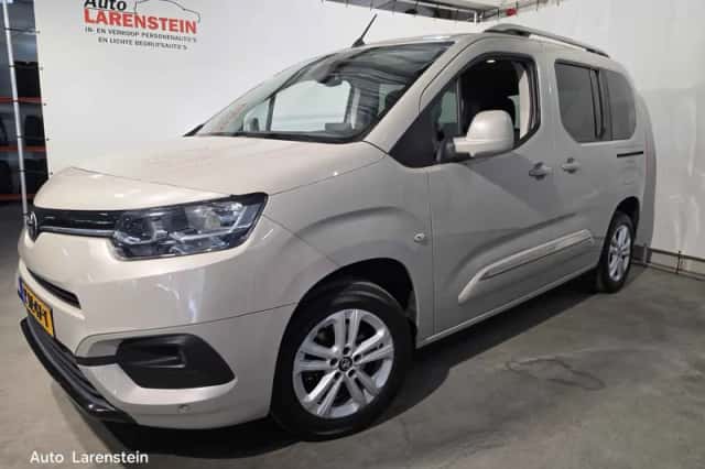 Toyota ProAce City Verso (2021) thumbnail 1