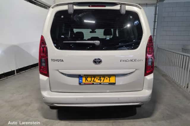 Toyota ProAce City Verso (2021) thumbnail 5