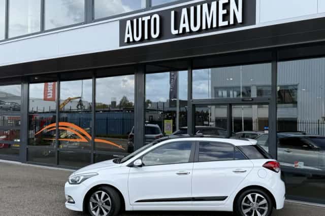 Hyundai i20 (2016) thumbnail 2
