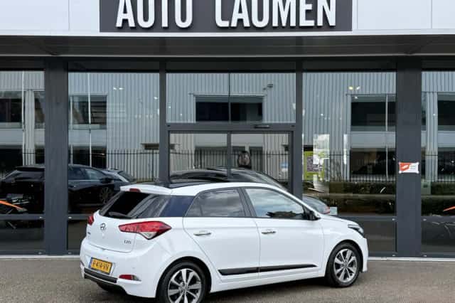 Hyundai i20 (2016) thumbnail 3