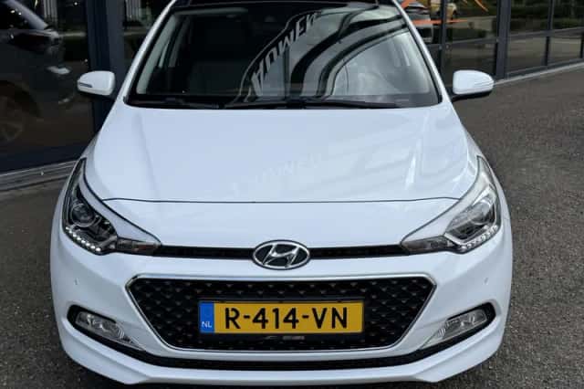 Hyundai i20 (2016) thumbnail 5