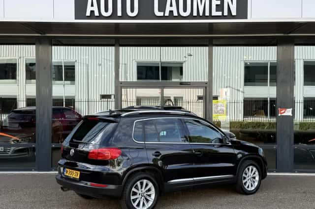 Volkswagen Tiguan (2016) thumbnail 3