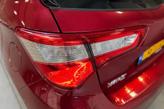 Toyota Yaris (2019) thumbnail 6