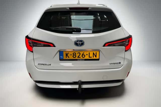 Toyota Corolla (2021) thumbnail 5