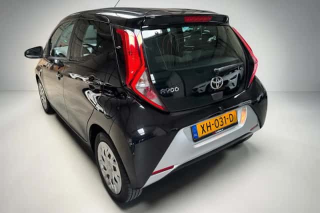 Toyota Aygo (2019) thumbnail 4
