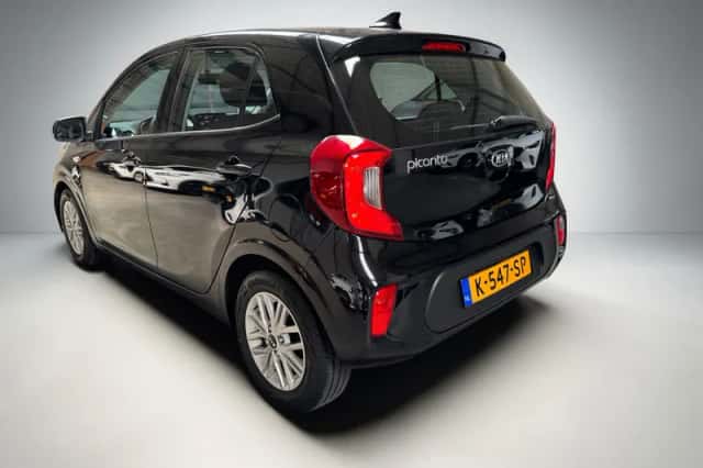 Kia Picanto (2021) thumbnail 3