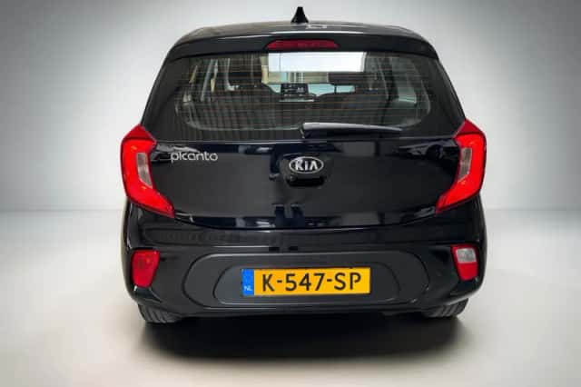 Kia Picanto (2021) thumbnail 4