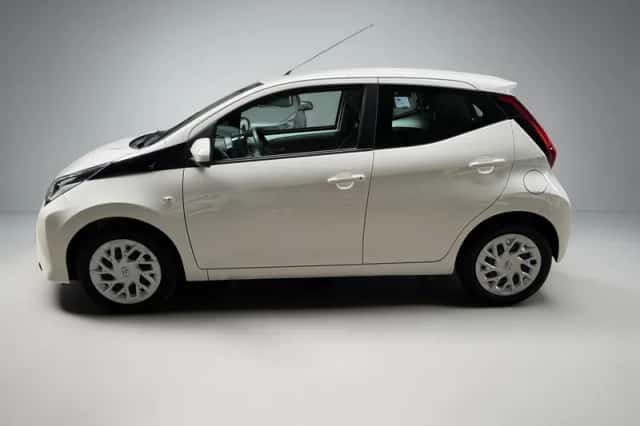 Toyota Aygo (2020) thumbnail 2
