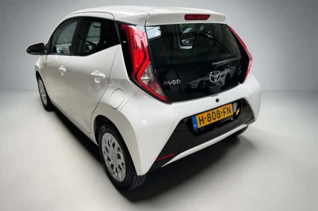 Toyota Aygo (2020) thumbnail 3