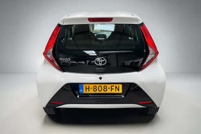 Toyota Aygo (2020) thumbnail 4