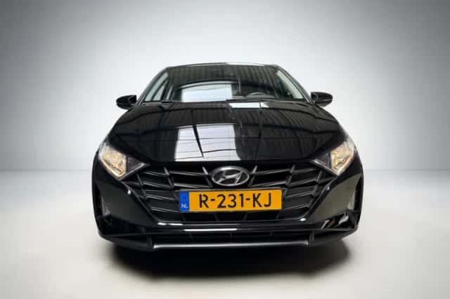 Hyundai i20 (2022) thumbnail 2