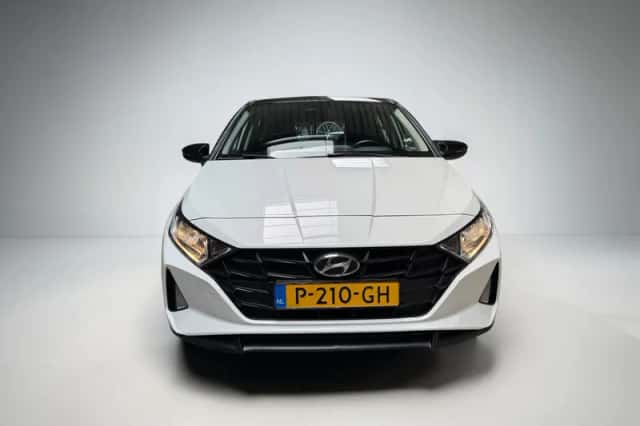 Hyundai i20 (2022) thumbnail 2