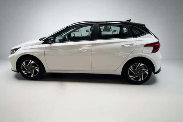 Hyundai i20 (2022) thumbnail 3