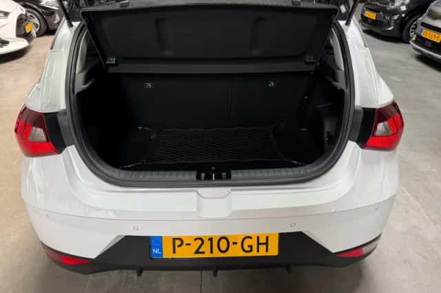 Hyundai i20 (2022) thumbnail 6