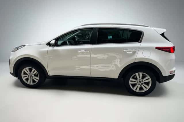 Kia Sportage (2018) thumbnail 2