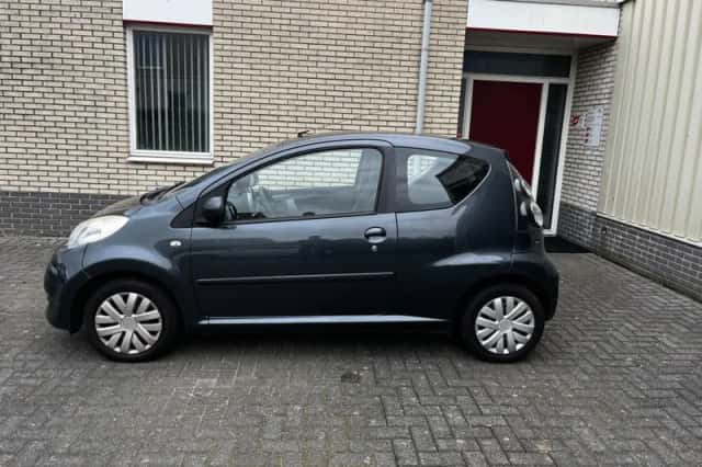 Citroën C1 (2009) thumbnail 2