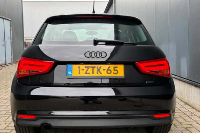 Audi A1 (2015) thumbnail 6