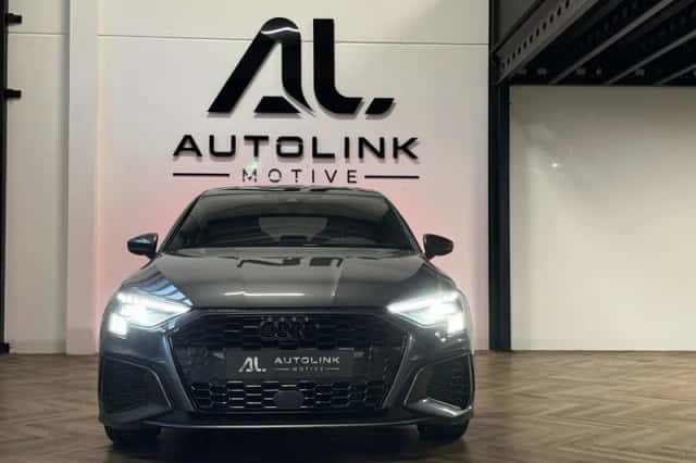 Audi A3 (2023) thumbnail 2