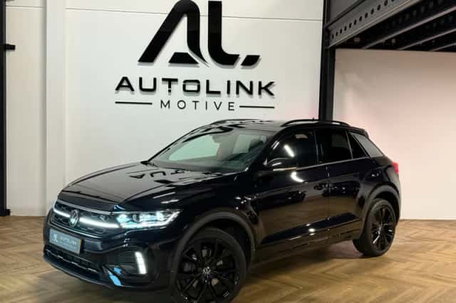 Volkswagen T-Roc (2024) thumbnail 1