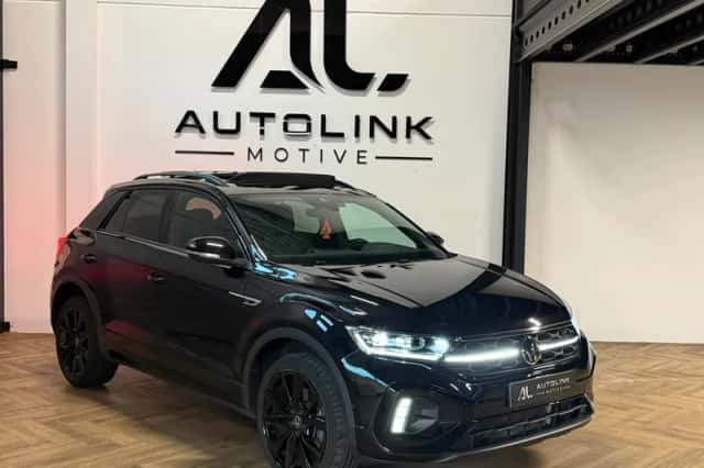 Volkswagen T-Roc (2024) thumbnail 3