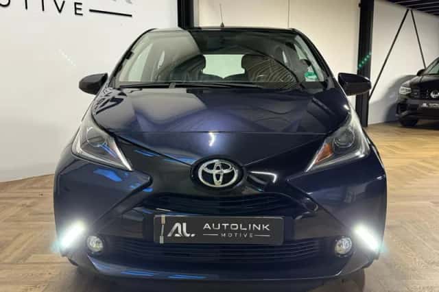Toyota Aygo (2016) thumbnail 2