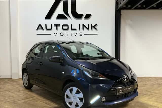 Toyota Aygo (2016) thumbnail 3