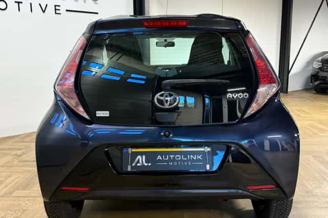 Toyota Aygo (2016) thumbnail 6