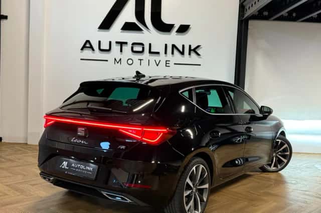 SEAT Leon (2021) thumbnail 4