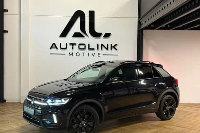 Volkswagen T-Roc (2024) thumbnail 1
