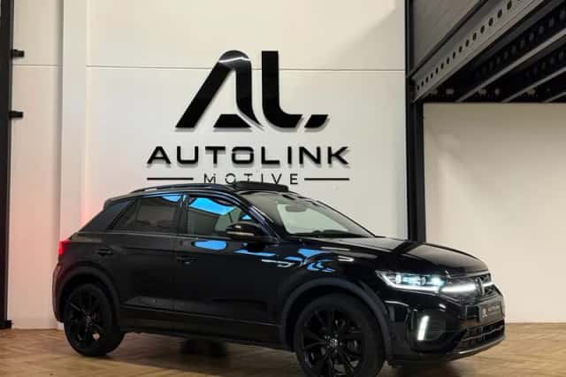 Volkswagen T-Roc (2024) thumbnail 3