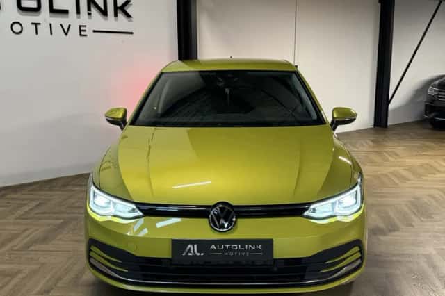 Volkswagen Golf (2020) thumbnail 2