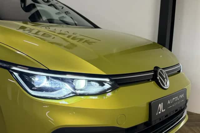 Volkswagen Golf (2020) thumbnail 5