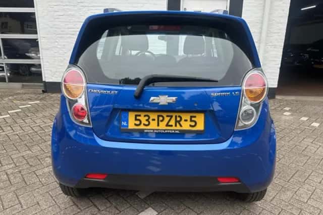 Chevrolet Spark (2011) thumbnail 6