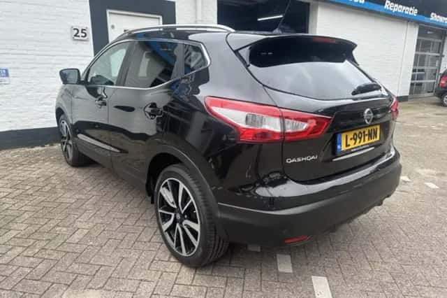 Nissan Qashqai (2014) thumbnail 3