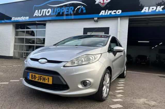 Ford Fiesta (2009) thumbnail 1