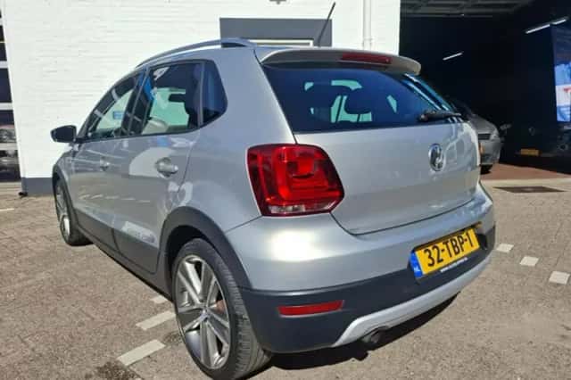 Volkswagen Polo (2012) thumbnail 4