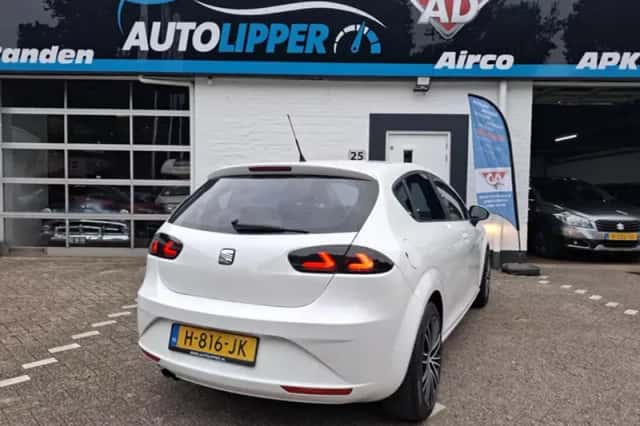 SEAT Leon (2009) thumbnail 4