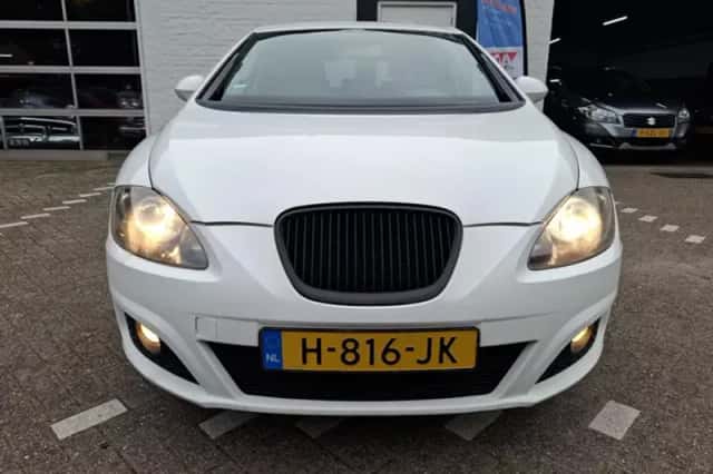 SEAT Leon (2009) thumbnail 5