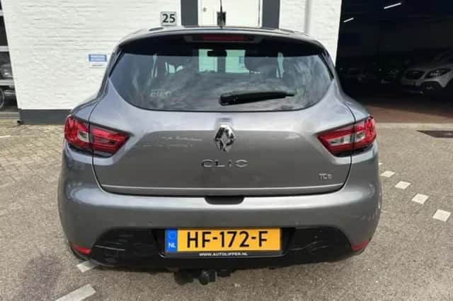 Renault Clio (2015) thumbnail 6