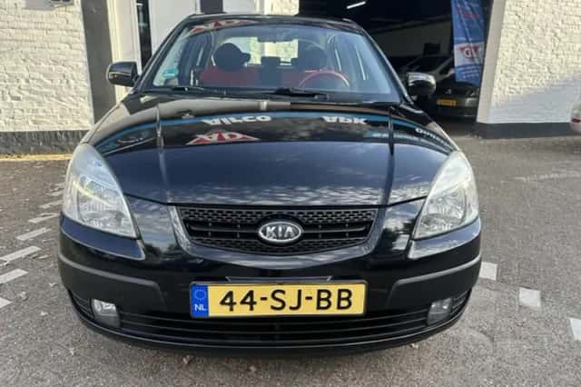 Kia Rio (2006) thumbnail 5