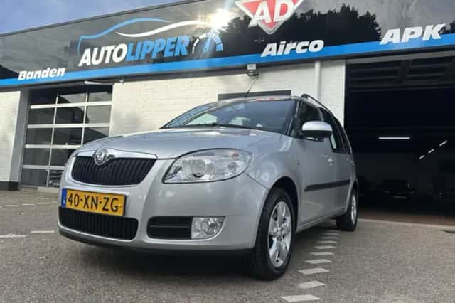 Škoda Roomster (2007) thumbnail 1