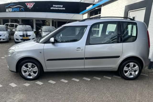 Škoda Roomster (2007) thumbnail 5