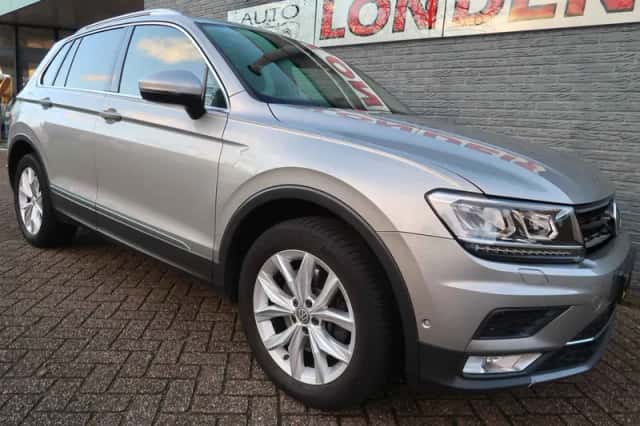 Volkswagen Tiguan (2017) thumbnail 4