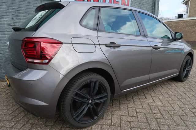 Volkswagen Polo (2020) thumbnail 2