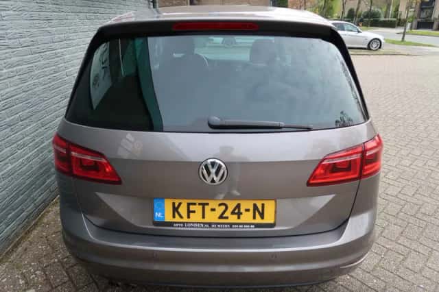 Volkswagen Golf Sportsvan (2014) thumbnail 5