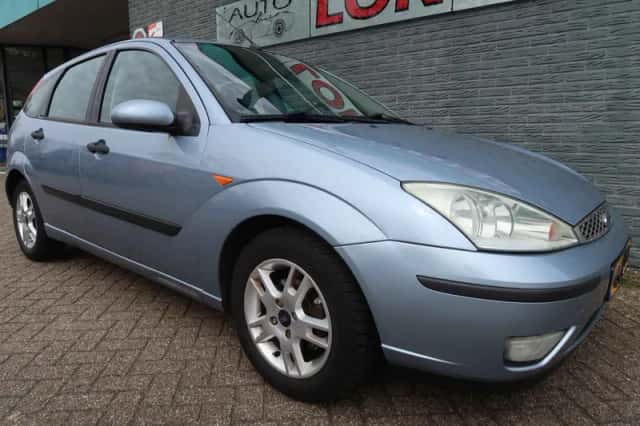 Ford Focus (2003) thumbnail 6