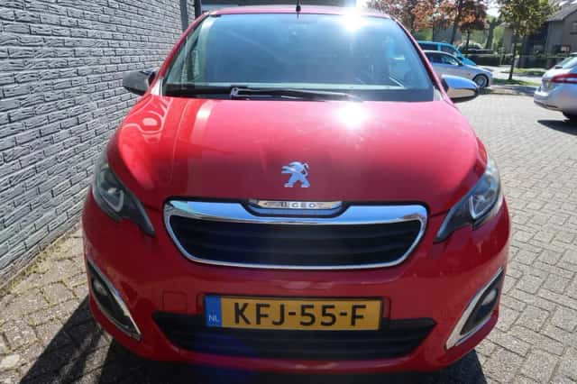 Peugeot 108 (2015) thumbnail 3